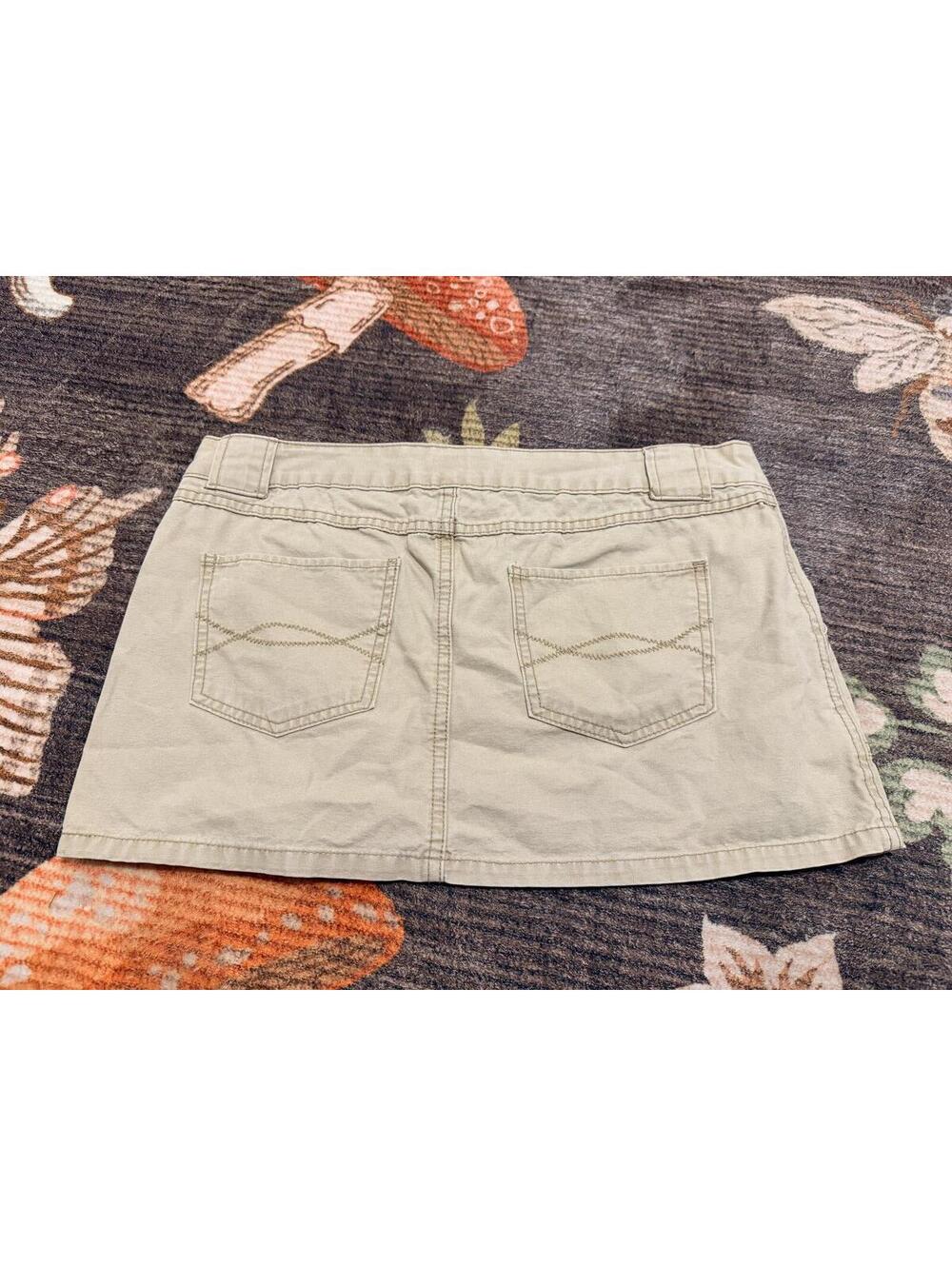 Vintage Abercrombie Khaki Cargo Mini Skirt Women’s Size 8 Y2K Utility Skirt - Picture 2 of 3